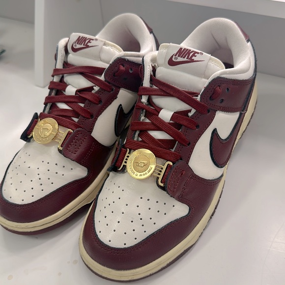 Nike dunk low red women - Picture 3 of 3